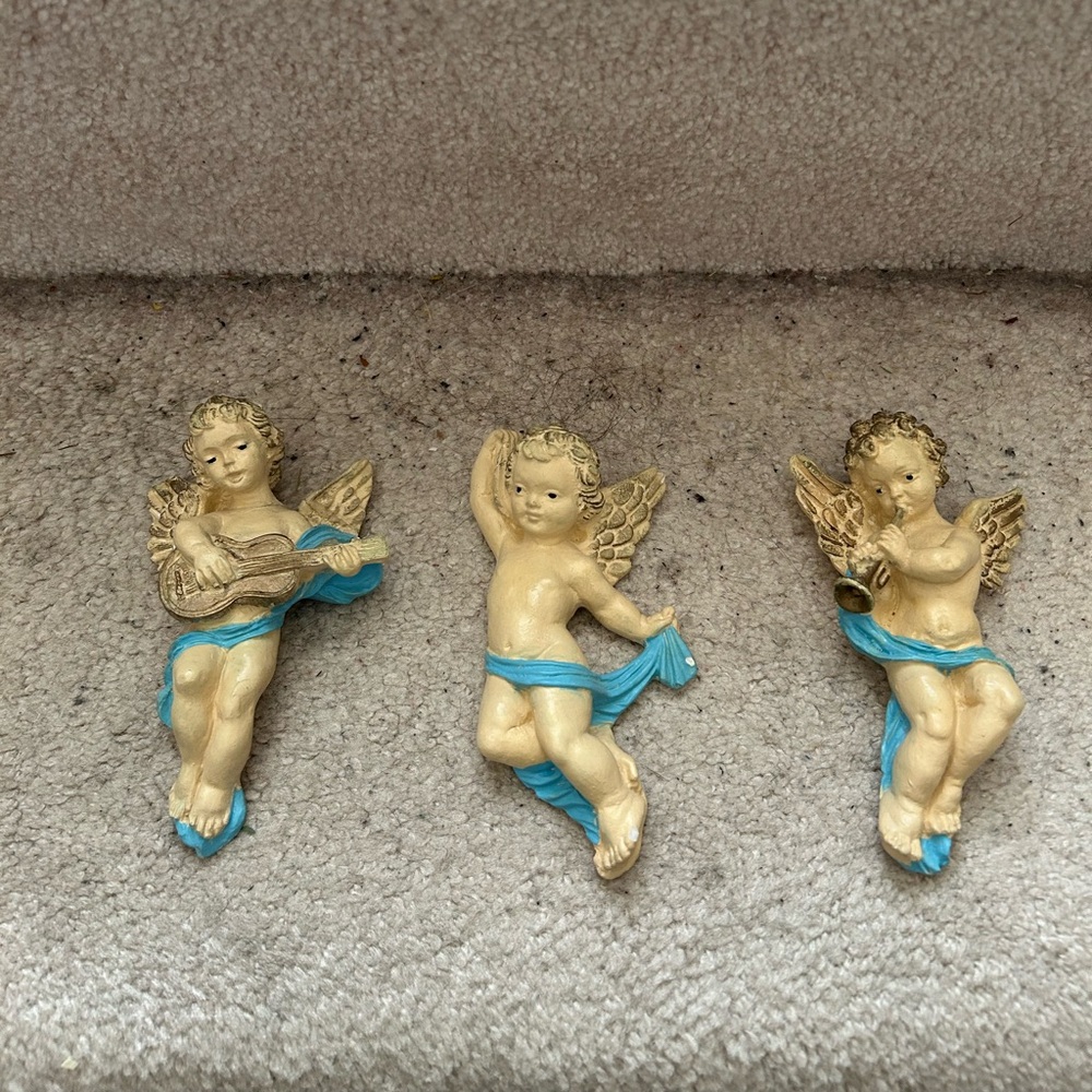 Vtg Chalkware Cherub Angel 3 Wall Plaques Musical Angels Gold Wings Blue Drapes